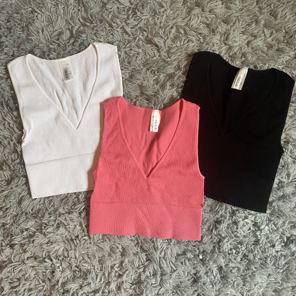 NWT Black Nikibiki Plunge Tank Top - Picture 2 of 5
